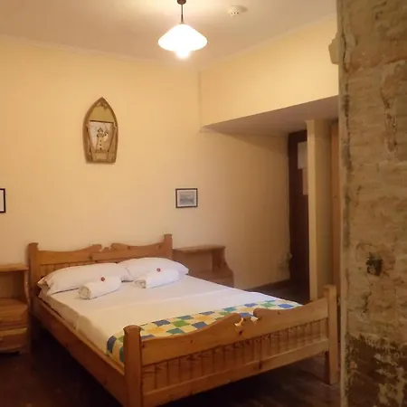Morfeas Nest La Canea